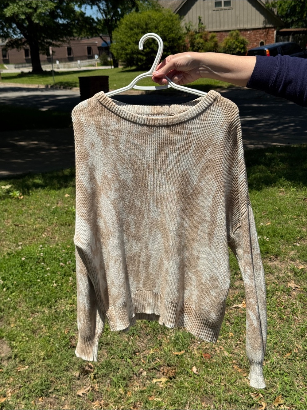 Women’s Cream & Tan Tie-Dye Pullover Sweater